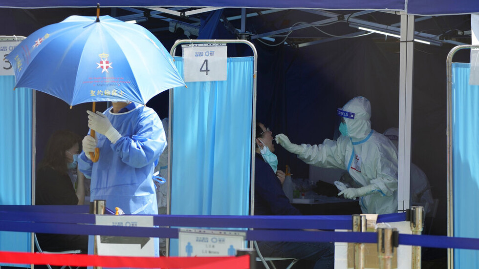 هونغ كونغ تلغي وثيقة التطعيم واختبارات كورونا للمسافرين