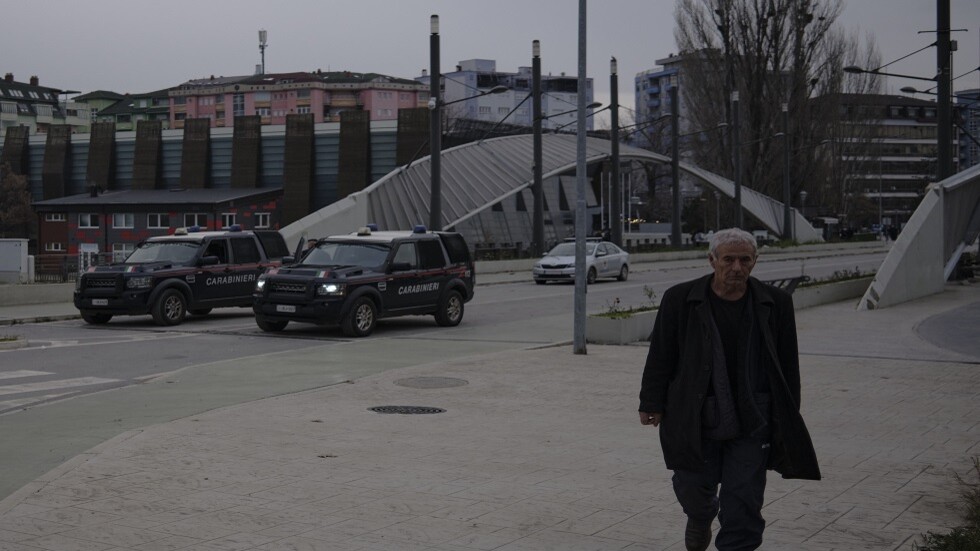 صربيا: ضمانات أمنية من واشنطن والاتحاد الأوروبي لمن ينصبون المتاريس والحواجز