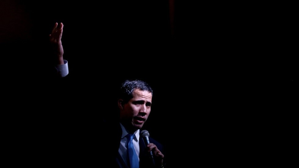 المعارضة الفنزويلية تحل حكومة زعيمها غوايدو