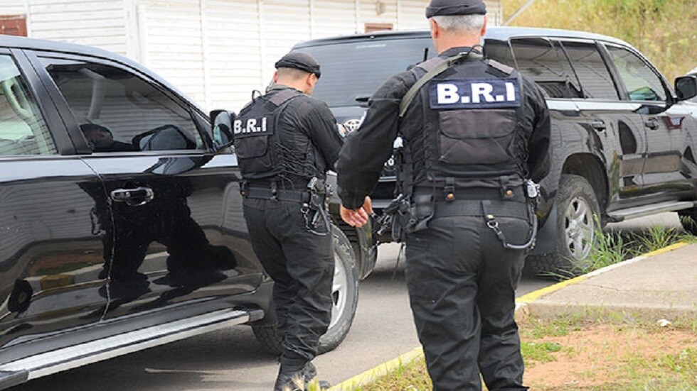 الجزائر.. ضبط تاجر مخدرات كان يخزنها وينقلها بطريقة