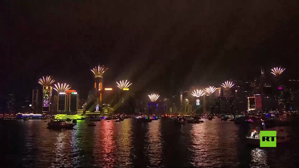 شاهد.. عرض شيّق في هونغ كونغ بعيد رأس السنة