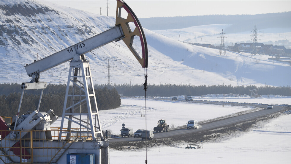 الخزانة الأمريكية: تحديد سقف سعر النفط الروسي سيضمن تدفق الوقود الرخيص
