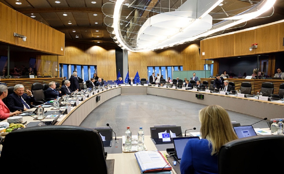 المفوضية الأوروبية تعلن عن حزمة عقوبات تاسعة ضد روسيا