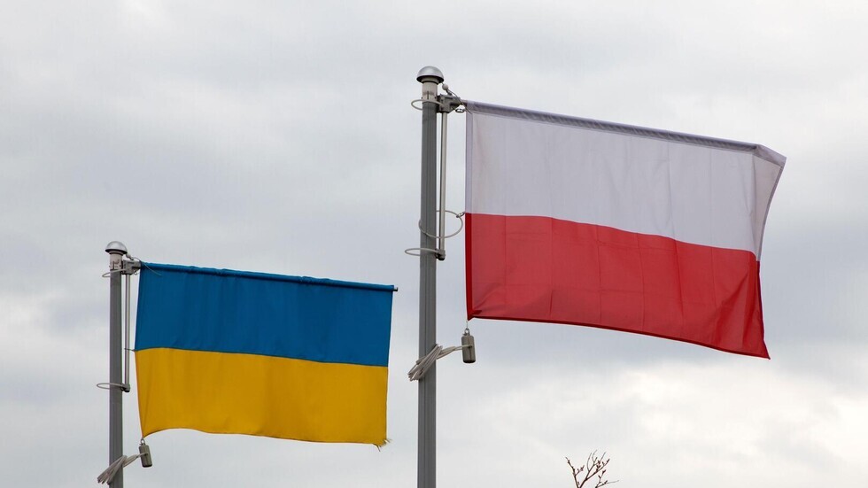 اتهامات بولندية لأوكرانيا بالنفاق بعد إعلان كييف أنها ردت الدين لوارسو