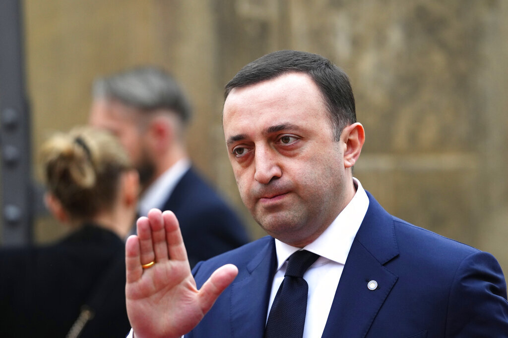 رئيس الوزراء الجورجي: المعارضة تقوم بتجنيد الجورجيين للقتال في أوكرانيا