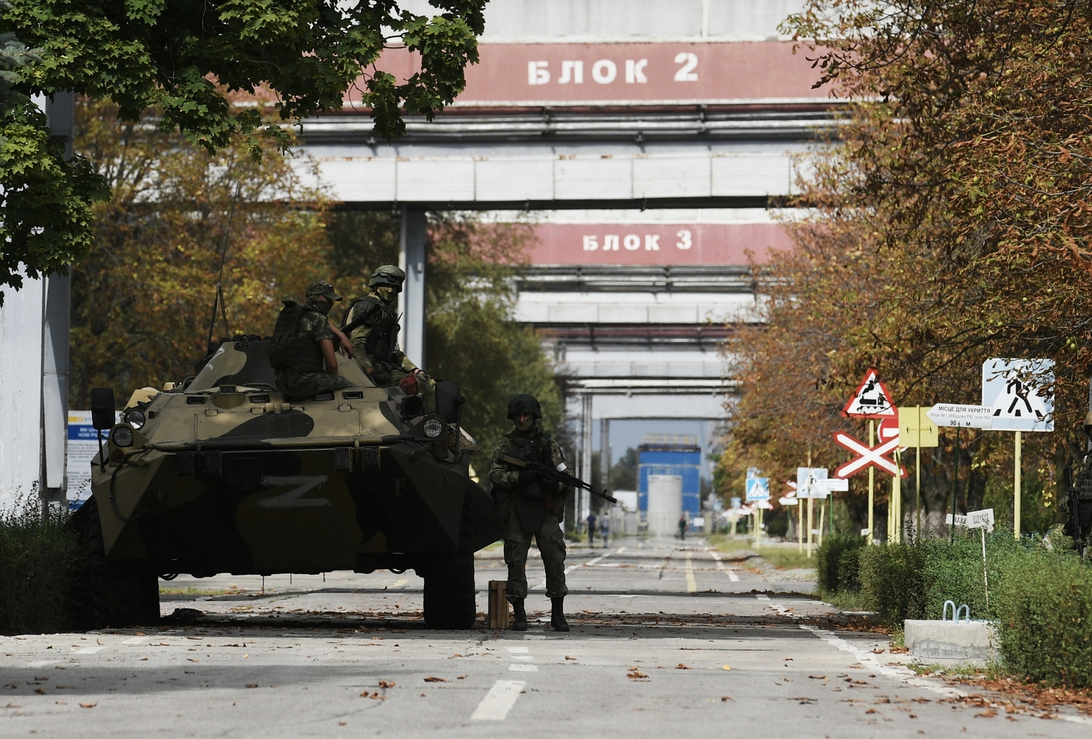 القوات الأوكرانية تقصف المنطقة الصناعية حول محطة زابوروجيه النووية