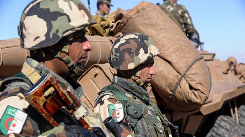 الجزائر.. الجيش يوقف 5 عناصر دعم للجماعات الإرهابية