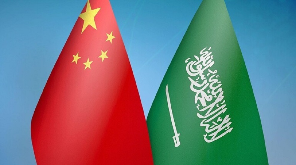 الصين والسعودية تؤكدان على أهمية حل الأزمة الأوكرانية سلميا وتجنب التصعيد