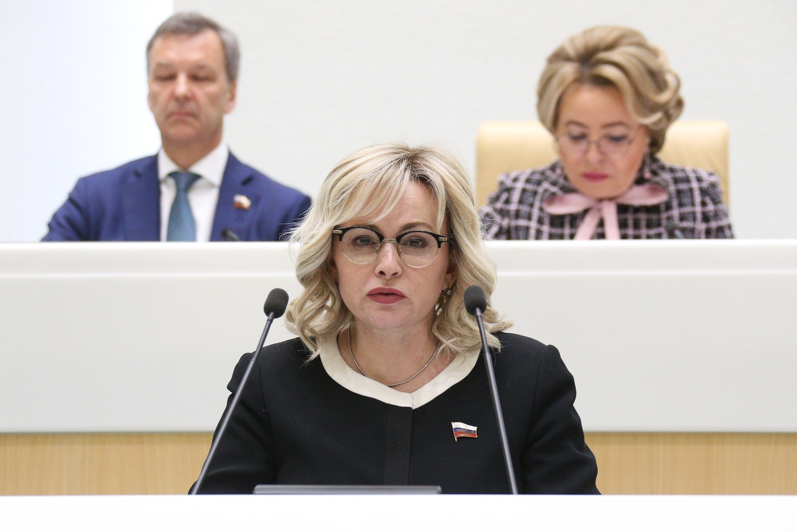 سيناتورة روسية: تصريح ميركل بشأن اتفاقيات مينسك ذروة للسخرية السياسية