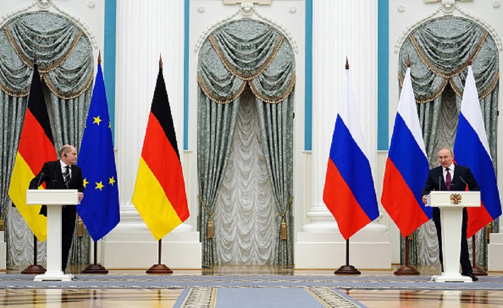 المستشار الألماني يؤيد استئناف التعاون الاقتصادي مع روسيا حال انتهاء الصراع في أوكرانيا