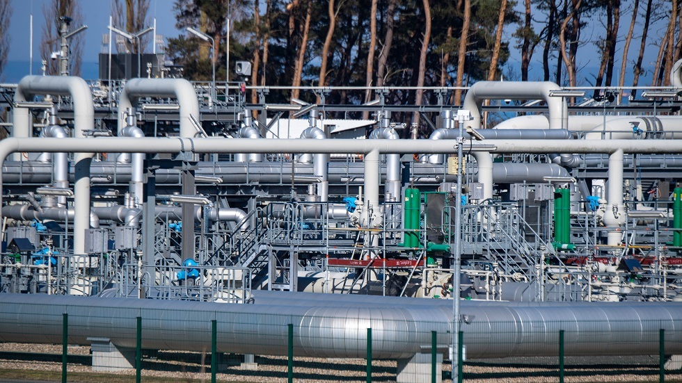 أوروبا تلجأ لاستخدام احتياطيات الغاز من مرافق التخزين لبرودة الجو