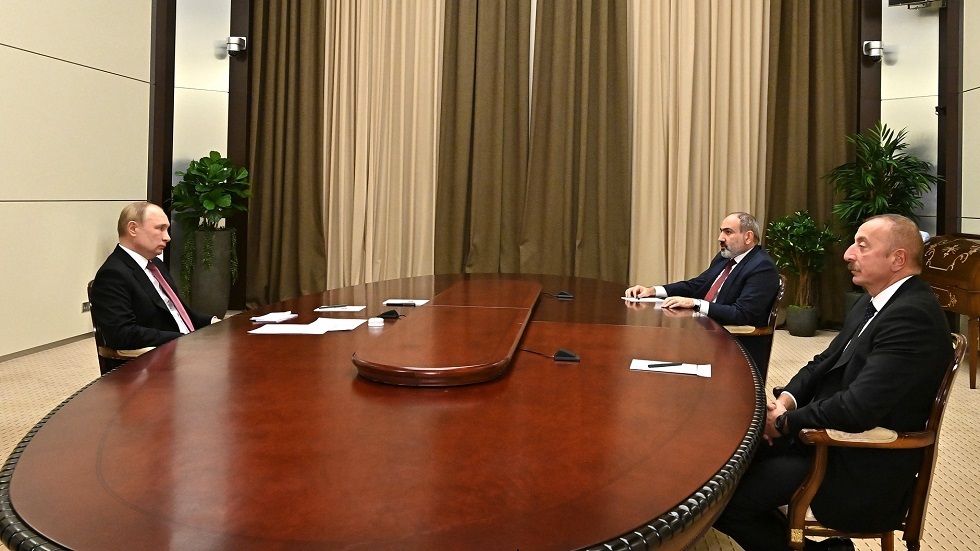 بوتين يناقش الاتفاقات الثلاثية مع علييف