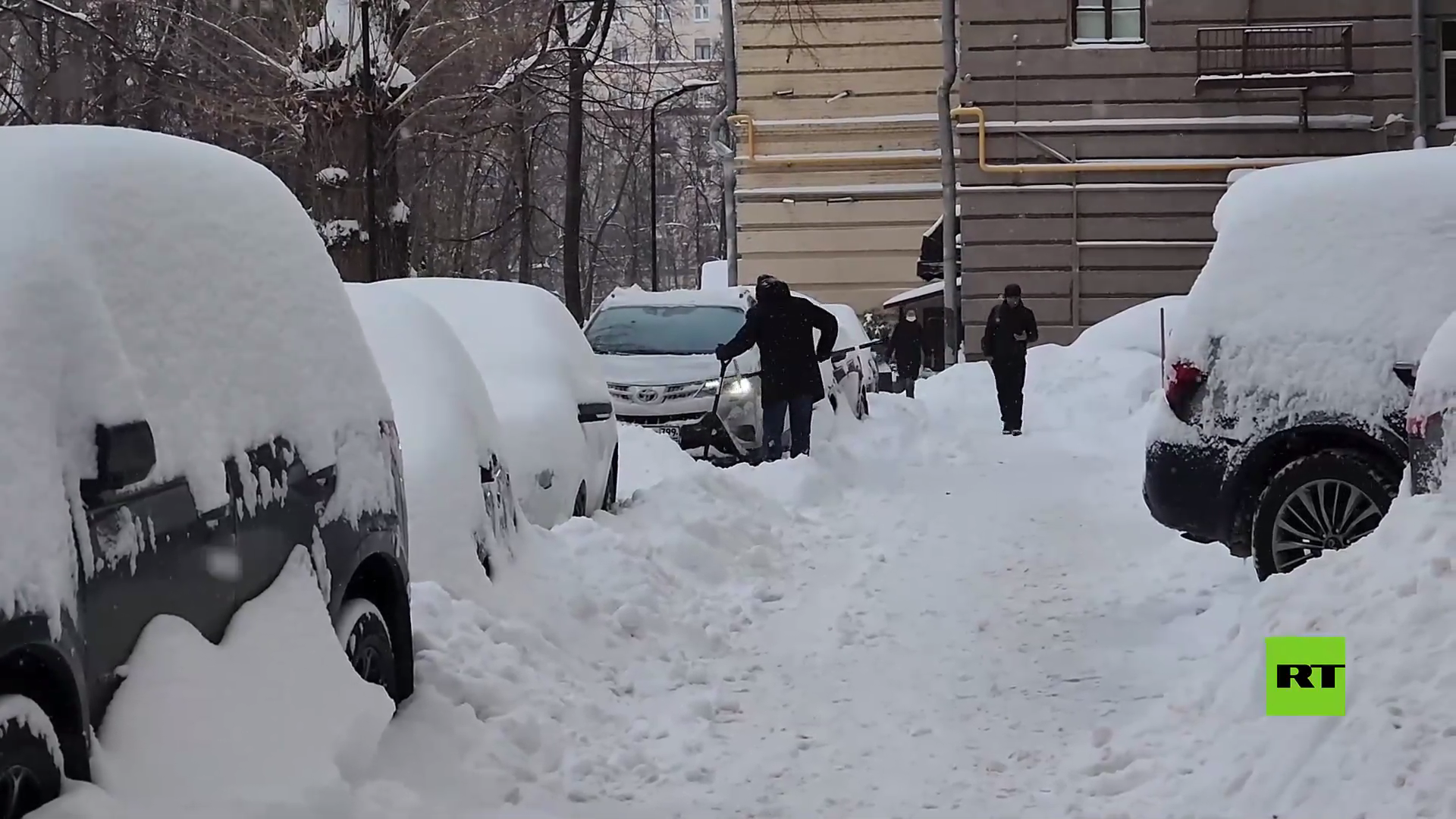 شاهد.. أرقام قياسية من الثلوج تغطي موسكو