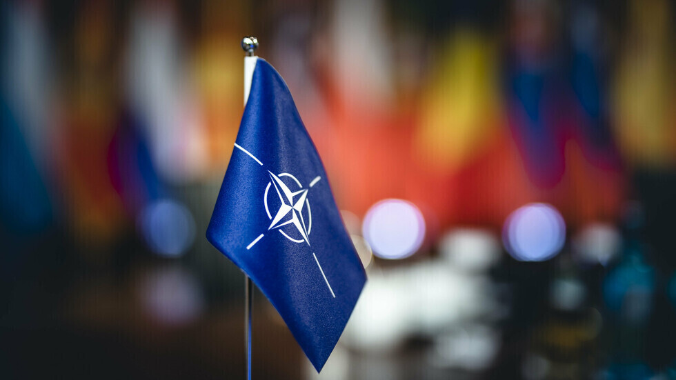 الخارجية الروسية تحذر من عواقب إمداد الناتو لأوكرانيا بالأسلحة الرقمية