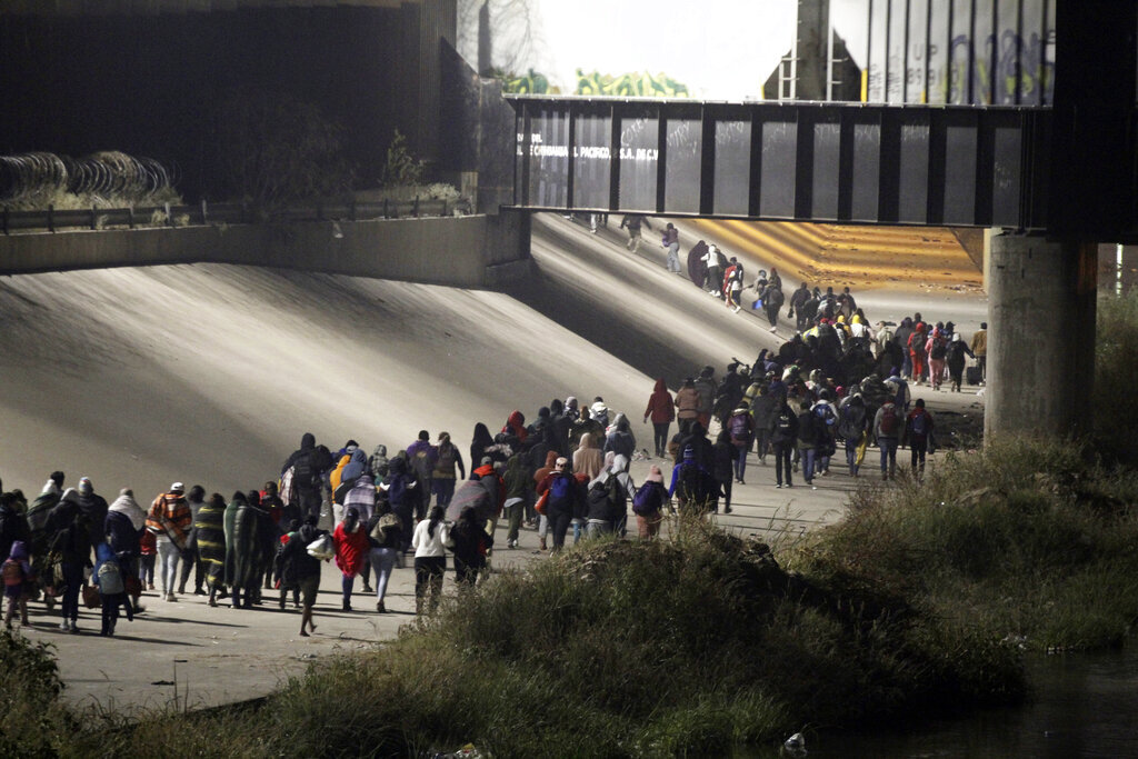 حرس الحدود الأمريكي يعتقل عددا قياسيا من المهاجرين في ديسمبر