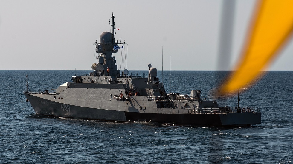 أسطول بحر البلطيق الروسي يشغّل سفينة حاملة للصواريخ المجنّحة