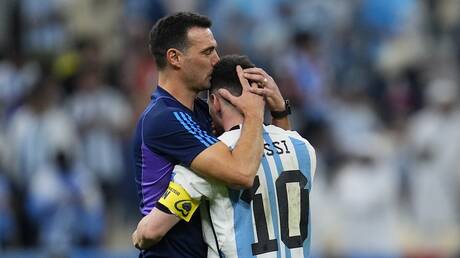مدرب الأرجنتين: لا يمكن لأحد أن يتوقع ما سيفعله ميسي!