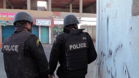 تونس.. اعتقال صيدلي وجزائريين حاولوا تهريب آلاف الأقراص المخدرة للجزائر