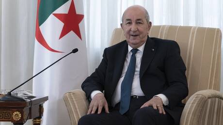 الرئيس الجزائري يوقع قانون المقاول الذاتي لتخفيف الأعباء عن كاهل الشركات الناشئة