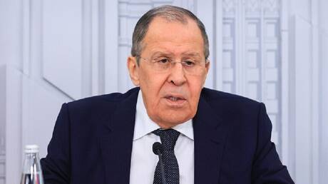 لافروف: روسيا ستشارك بالتحقيق في الاعتداء على مدير 