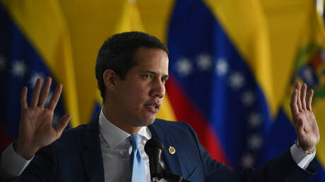 وكالة: المعارضة الفنزويلية تخطط لعزل غوايدو من منصب 
