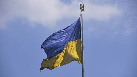 رئيس الأمن الأوكراني يحذر الأوليغارشيين الأوكرانيين: ستنزلون إلى الخنادق وتحملون السلاح