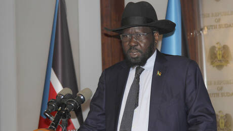 جدل أخلاقي في مواقع التواصل بعد فيديو محرج لرئيس جنوب السودان