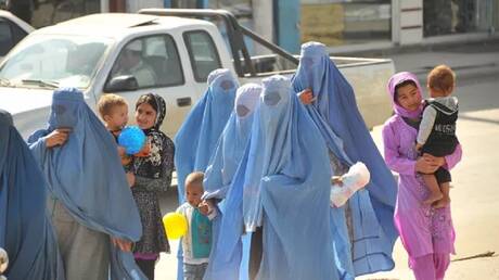 السلطات الإيرانية تبدي استعدادها لمساعدة النساء الأفغانيات في الحصول على التعليم