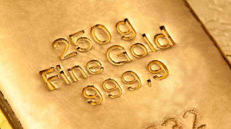أسعار الذهب تتجه نحو تسجيل خسارة سنوية ثانية