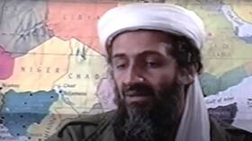 مشككا في مكان دفن والده.. نجل بن لادن يكشف تفاصيل جديدة بشأن كلابه وكيماوي
