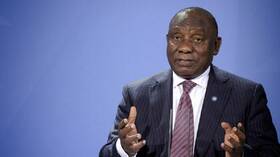 رئيس جنوب إفريقيا يرفض الاستقالة ويطعن بفضيحة 