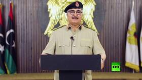 حفتر: لا يمكن لأحد منع العسكريين من حقوقهم الطبيعية والمشاركة في العملية الانتخابية