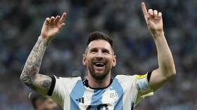 ميسي يعادل رقما قياسيا بعد