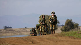 نهب أسلحة وذخيرة من قاعدة عسكرية للجيش الإسرائيلي