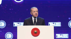 أردوغان يعول على توريدات الغاز من تركمانستان عبر بحر قزوين