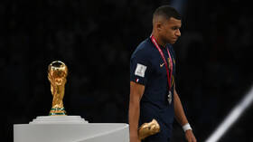 مبابي يفاجئ الجميع بعد أيام قليلة على خسارة المونديال