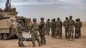 صواريخ تستهدف مساكن القوات الأمريكية بحقل