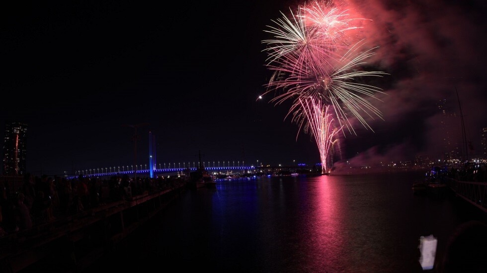 إيطاليا.. إصابة 180 شخصا بسبب الألعاب النارية