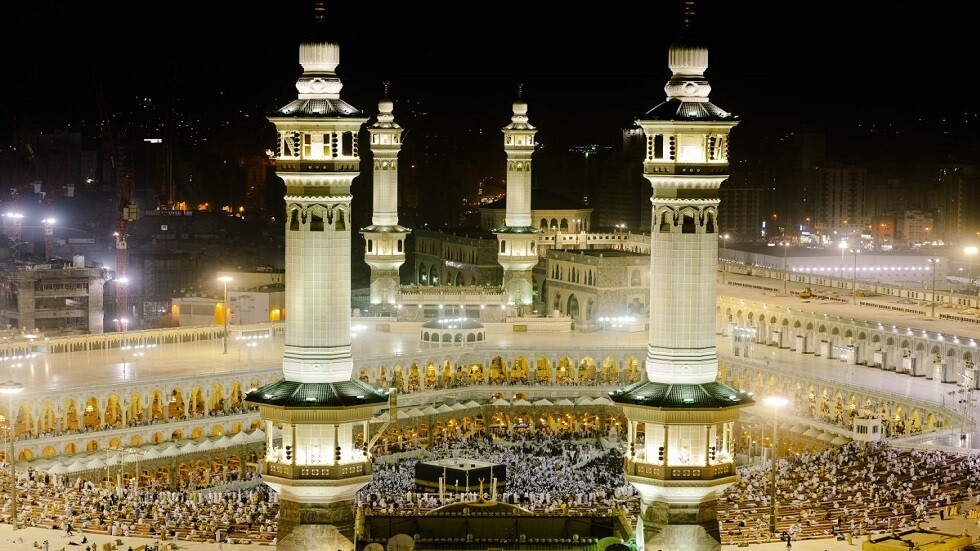 السعودية.. الأرصاد الجوية توضح حقيقة الفيديو المتداول لتساقط الثلوج على "المسجد الحرام (فيديو)