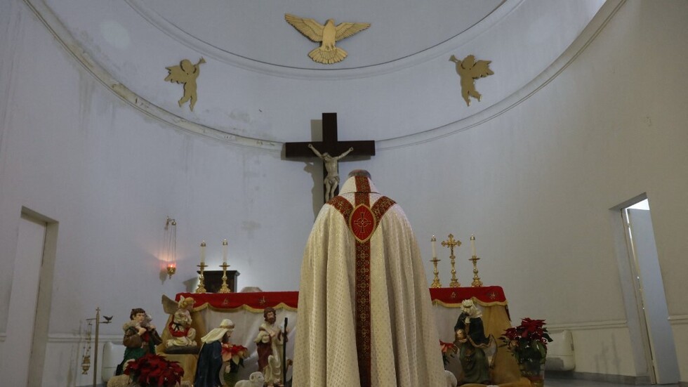 لبنان.. توقيف سارق تبرعات إحدى الكنائس