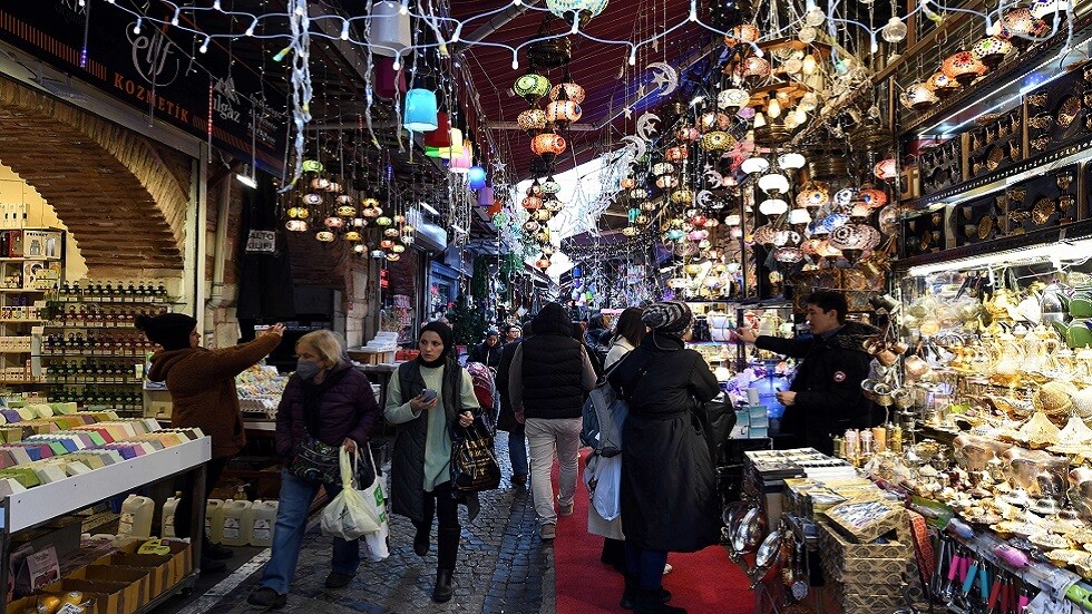 تباطؤ حاد للتضخم السنوي في تركيا في ديسمبر