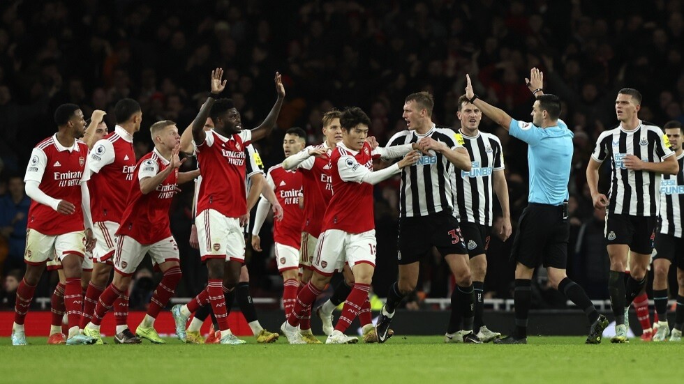 نيوكاسل يوقف قطار انتصارات أرسنال