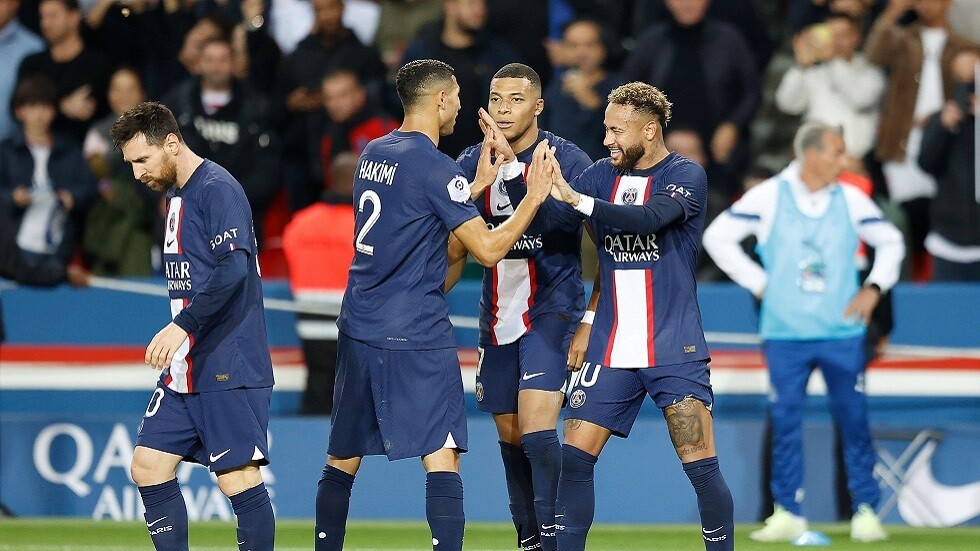 ما سر غياب مبابي وأشرف حكيمي عن استقبال ميسي؟