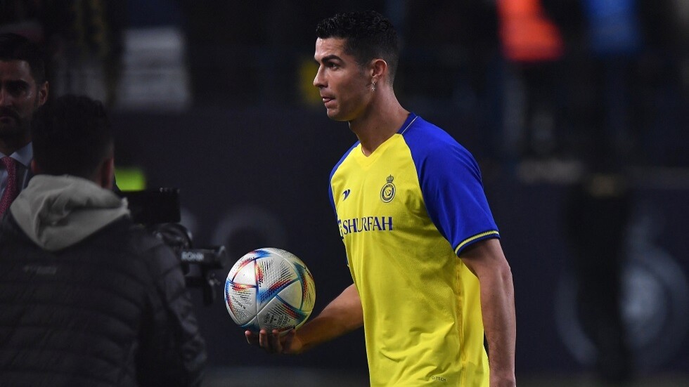 رونالدو يلتقي بقارئ القرآن في حفل افتتاح مونديال قطر 2022 (صورة + فيديو)