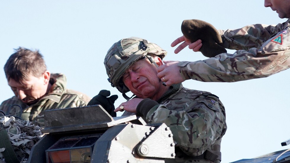 كشف عيوب مدرعات الجيش البريطاني وسبب فقدان الرغبة في تزويد كييف بها