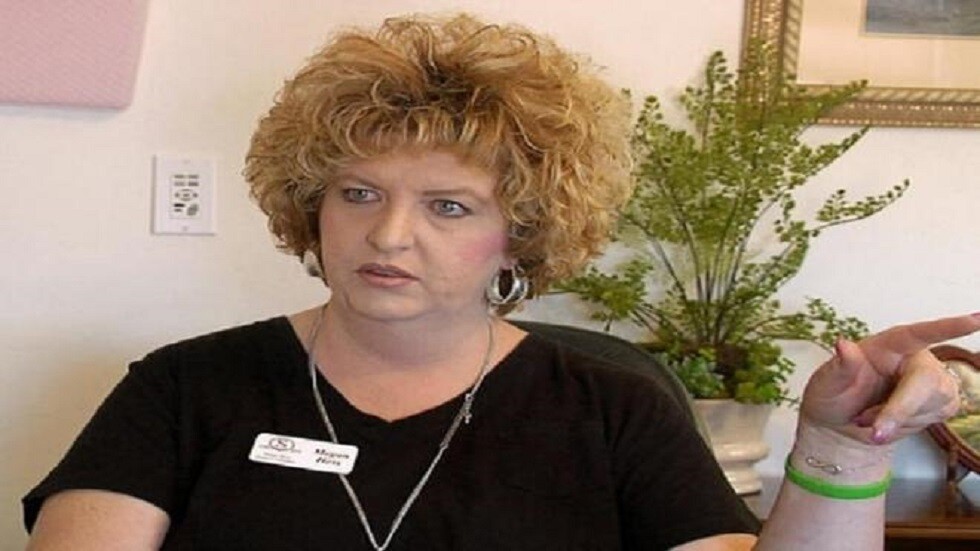 محكمة تلقي بمتعهدة دفن أمريكية خلف القضبان 20 عاما