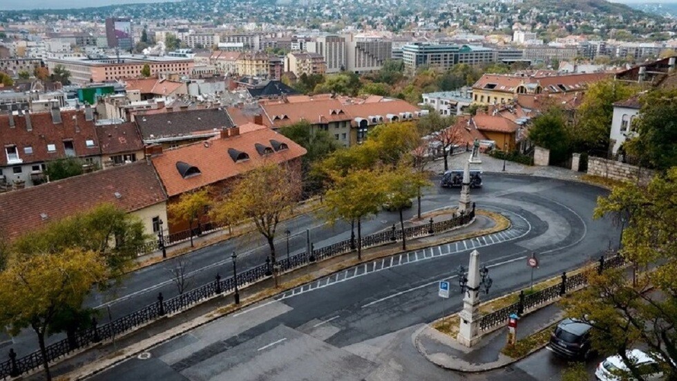 سفارة روسيا لدى هنغاريا تدين تصريحات السفير الأمريكي في بودابست حول بوتين