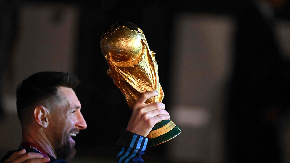 حتى الاعتزال.. عرض "استثنائي" يصعب رفضه من باريس سام جيرمان لميسي