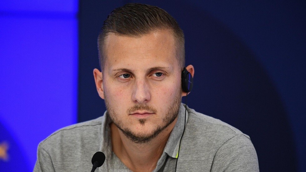 مراسل فرنسي غطى الأحداث في دونباس يطلب اللجوء في روسيا