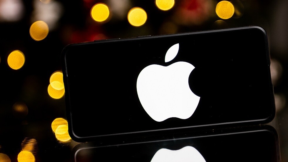 آبل تخطط لتزويد أجهزتها الذكية بشاشات من صنعها